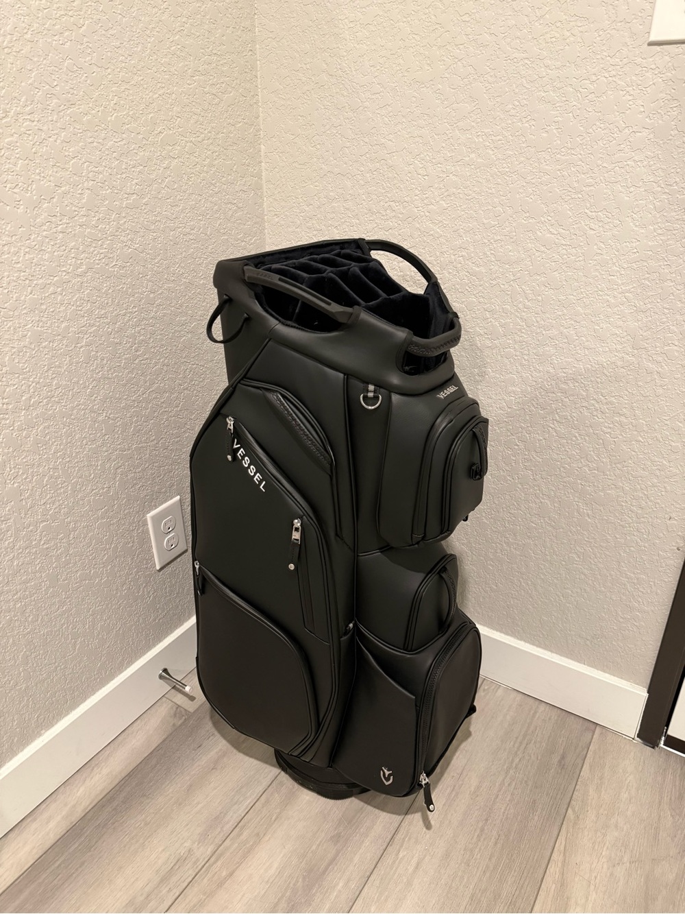 Vessel Pro Lux Cart Bag 2